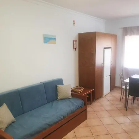 T1 Da Rocha Gaivota Mar 6 Apartment *